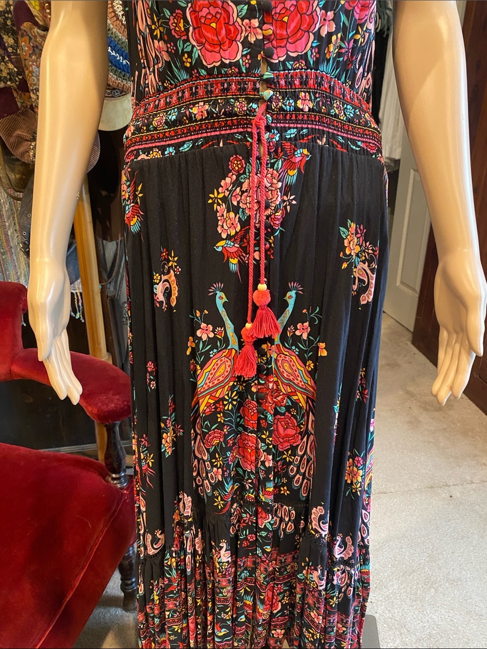 Spell Hotel Paradiso Gown - Picture 4 of 8